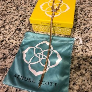 Kendra Scott Rose Gold Necklace